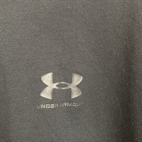 Under Armour cropped black tee size large NWT - Picture 3 of 6